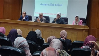 مكتبة مصر العامة ببنها تواصل حملة الـ 16 يومًا لمناهضة العنف ضد المرأة 