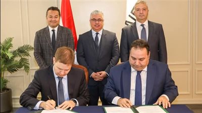 رئيس اقتصادية قناة السويس: يشهد توقيع اتفاقية شراء وتوريد بين 