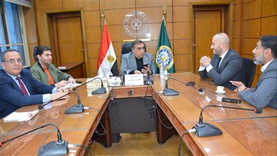 محافظ الدقهلية يلتقي ممثلي إدارة الاتحاد العام لمنتجي الدواجن