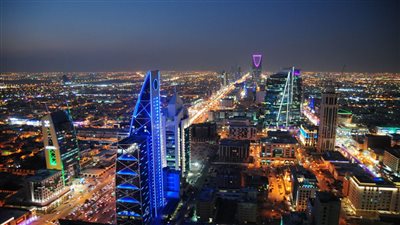 الملك سلمان يفتتح مشروع قطار الرياض بتكلفة تقارب 5.22 مليار دولار