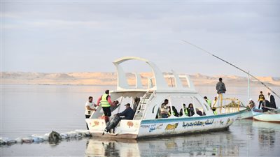 على هامش مهرجان الفيوم السينمائي الدولي.. حملة نظافة بالساحل الجنوبي لبحيرة قارون