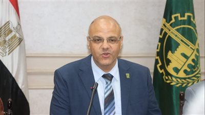 محافظ القليوبية يهنئ الدكتورة منال عوض لحصولها على جائزة التميز الحكومي العربي