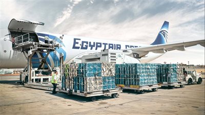 مصر للطيران للشحن الجوي توقع عقد شراكة جديد مع شركة أسيانا ASIANA AIRLINES