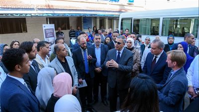 محافظ الإسكندرية يفتتح مشروع إنشاء مبنى الطوارئ الجديد بمستشفى أبوقير العام