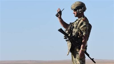 قائد الجيش السوري يصل حلب يغلق الطريق الدولي 