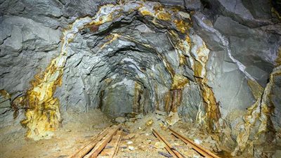 اكتشاف أكبر منجم للذهب في العالم بقيمة 80 مليار دولار بالصين