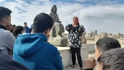 طلاب مدرسة أبو حماد الثانوية يزورون منطقة تل بسطة الأثرية 