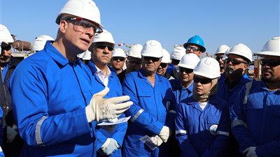 البترول: دخول بئرين بحريين خط الإنتاج باجمالي 1000 برميل يومياً