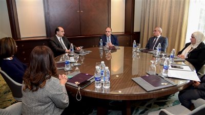 رئيس هيئة الدواء المصرية يجتمع مع رئيس جمعية المعلومات الدوائية لبحث أطر التعاون المختلفة