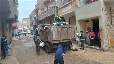 الدقهلية: رفع 160 طن تجمعات وتراكمات قمامة بقرية بدواي 