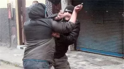 الدم أصبح مياه.. نهاية مأساوية لشاب على يد نجل خاله بالإسكندرية 