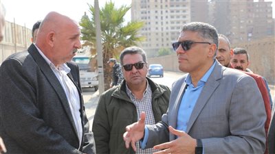 محافظ الجيزة يعاين المواقع المقترحة لإنشاء جراج لخدمة المترددين على مستشفى أم المصريين 
