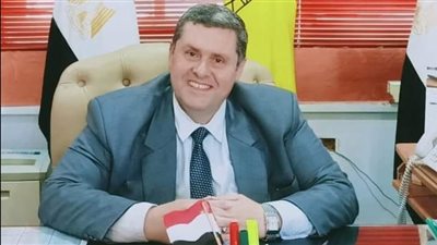 وكيل تعليم شمال سيناء يكرم مسئولي الوسائل التعليمية 