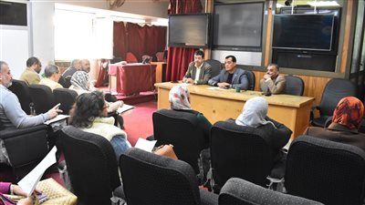 اجتماع موسع استعداد لامتحانات نصف العام للشهادة الإعدادية بسوهاج