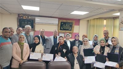 تكريم فريق القسطرة القلبية بمستشفي قنا العام