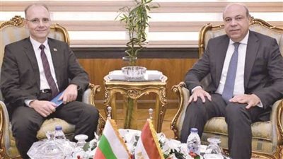 وزير الطيران يبحث التحديات والفرص المستقبلية  وتعزيز التعاون بمنظومة الطيران 