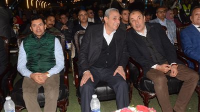 محافظ الغربية ووزيرا قطاع الأعمال والشباب يشهدون تسليم 70 جهاز عروس