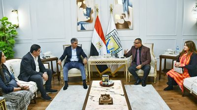 محافظ جنوب سيناء ووزير السياحة يبحثان سبل تعزيز التعاون وتسهيل الاستثمار السياحي 