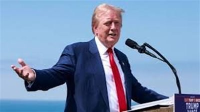 ترامب يُطالب دول البريكس بعدم إنشاء عملة جديدة بديلا للدولار 