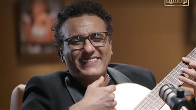 «كلام في الفن» يعرض تاريخ الأغنية المصرية عبر لقاءات مع كبار الفنانين