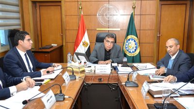 الدقهلية تناقش دعم الصناعة والاستثمار والمستثمرين 