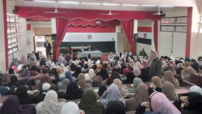 تدريب معلمات التعليم المجتمعي بالفيوم على مهارات إدارة الصف وأساليب التدريس الحديثة