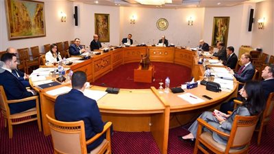 وزير الخارجية يشارك في الاختبار الشفوي للمتقدمين لمسابقة التعيين بوزارة الخارجية