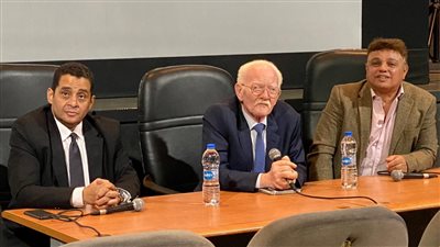 د. عمرو عبد الرازق يعلن مسابقة سيناريو للأفلام الطبية بالتعاون مع مهرجان الفرنكوفونية 