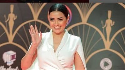 سهر الصايغ مرآة لرقي وأناقة نجمات الزمن الجميل  