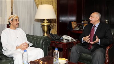 سفير سلطنة عمان بالقاهرة: العلاقات العمانية - المصرية تشهد نموًا وازدهارًا في المجالات كافة 