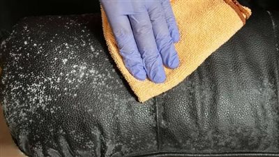 طريقة التخلص من العفن والرطوبة بالمنزل