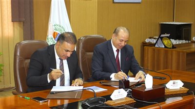 جامعة المنصورة توقع إتفاقية تعاون مع  جامعة المثنى العراقية  