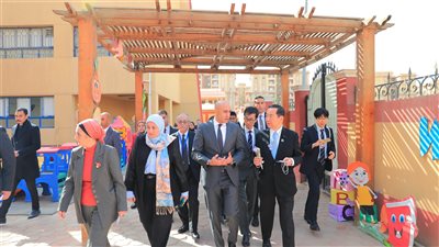 جولة تفقدية لوزير التربية والتعليم في المدرسة المصرية اليابانية