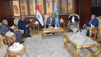 محافظ الغربية يترأس اجتماعًا لمتابعة إعادة تأهيل المدفن الصحي بالسادات