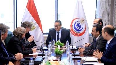 وزارة الصحة وبرنامج الأمم المتحدة الإنمائي يوقعان اتفاقية لتعزيز إدارة النفايات الطبية