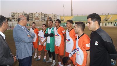 محافظ القليوبية يتفقد تدريبات منتخب مراكز الشباب قبل النهائي