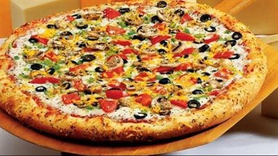 طريقة تحضير بيتزا سريعة بمذاق لا يُقاوم