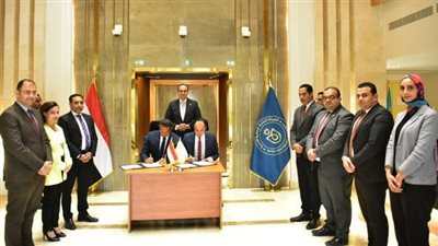 رئيس هيئة الرعاية الصحية يشهد توقيع بروتوكول تعاون بين الهيئة وشركة 