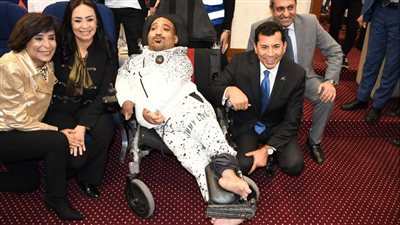 وزيرا الرياضة والتضامن يلتقيان وفدا من الأبناء ذوي الإعاقة