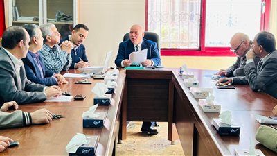 رئيس جامعة الدلتا يناقش خطة عمل كلية تكنولوجيا الصناعة والطاقة