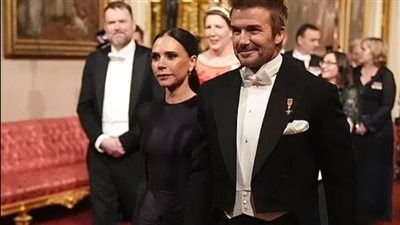 وسط تكهنات بحصوله على لقب فارس.. ديفيد بيكهام يخطف الأنظار في عشاء ملكي