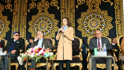 محافظ البحيرة والسفير الهولندي يفتتحان مركز شباب بلقطر الشرقية