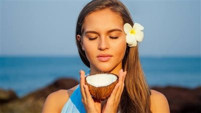 قناع زيت جوز الهند والعسل للشعر| فوائد وطريقة الاستخدام