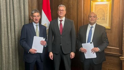 وزير البترول يبحث مع باريك جولد تعزيز استثماراتها في البحث عن الذهب واستغلاله