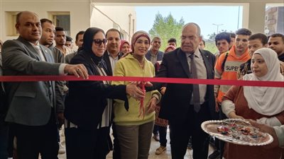 صور| لتحقيق التكافل الاجتماعي.. جامعة الأقصر تفتتح معرضًا خيريًا مجاني للطلاب