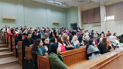 مجمع الإبداع جامعة حلوان ينظم ندوة الفن والتسويق