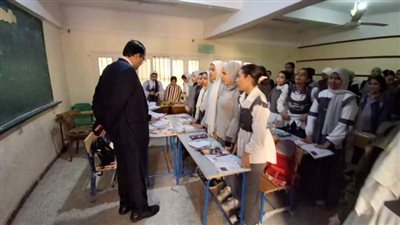 وكيل تعليم الغربية يتفقد مدارس العنانية الإعدادية والاقباط الثانوية بطنطا