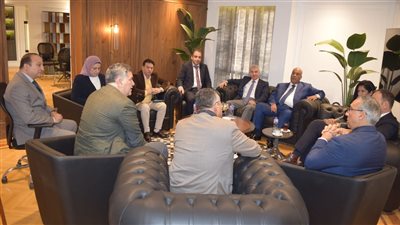 سفير بلجيكا يزور غرفة القاهرة لبحث سبل تعاون تجاري واستثماري جديد