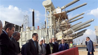 مدبولى يتفقد تنفيذ محطة الربط الكهربائي المصرى السعودى العملاقة بمدينة بدر