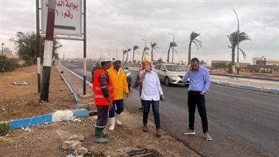 رئيس جهاز السويس الجديدة تتابع عمل لجنة الكوارث في التعامل مع الأمطار